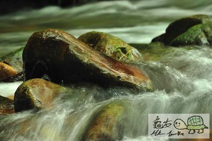 溪流......jpg