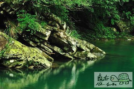 溪流........jpg