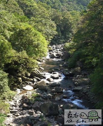 溪流.........jpg