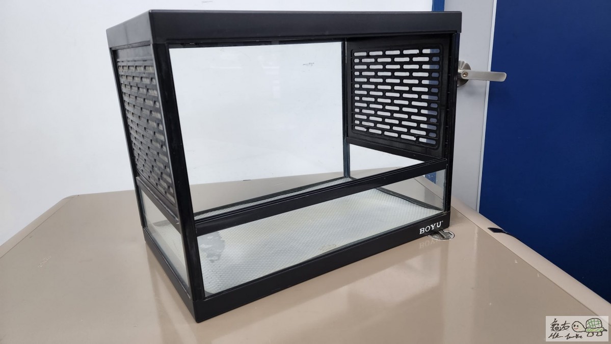 龜缸 44L x 28W x 34Hcm.jpeg